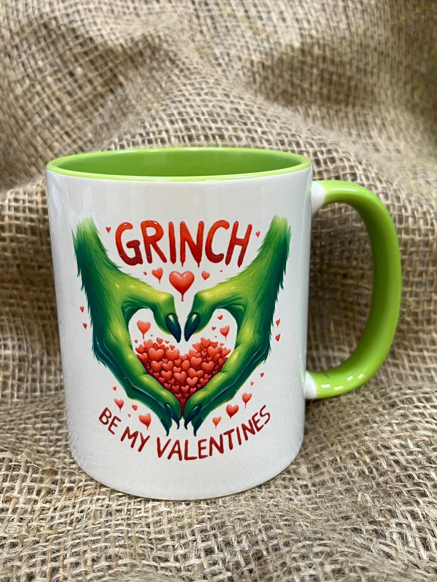 Tazza -Mug in ceramica Grinch Cupido  con Fronte e Retro stampati-San Valentino Grinch innamorato
