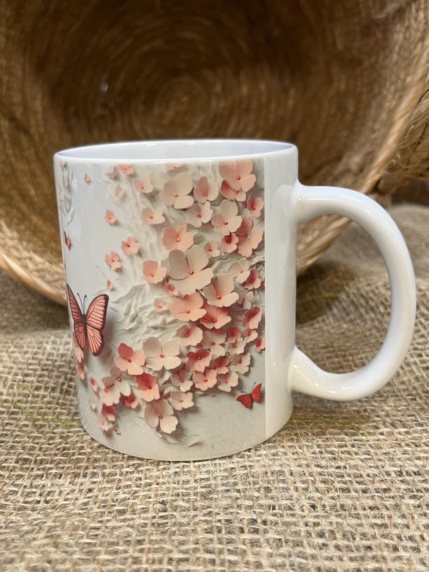 Tazza -Mug in ceramica con  Farfalle in 3D rosa