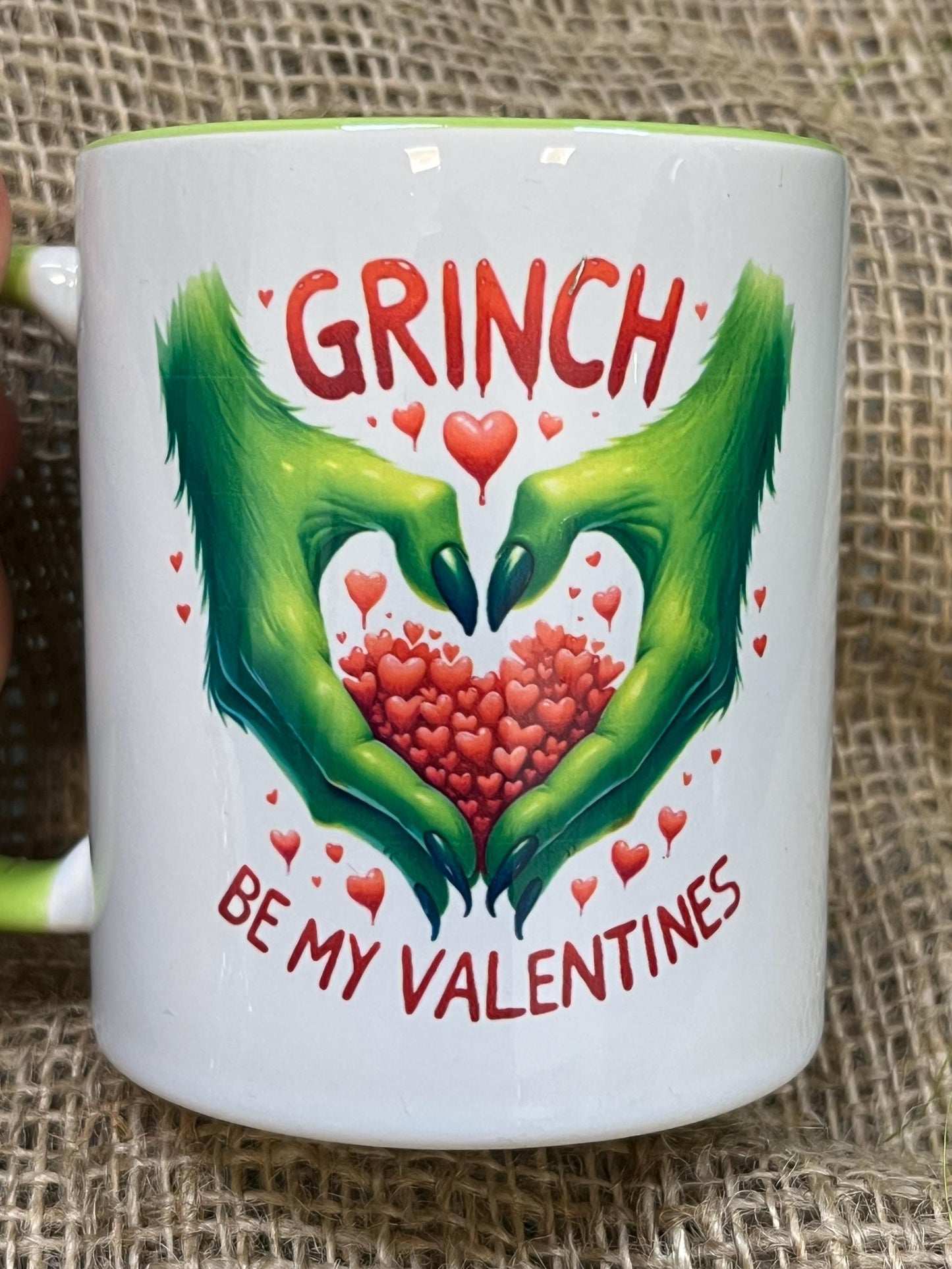Tazza -Mug in ceramica Grinch Cupido  con Fronte e Retro stampati-San Valentino Grinch innamorato