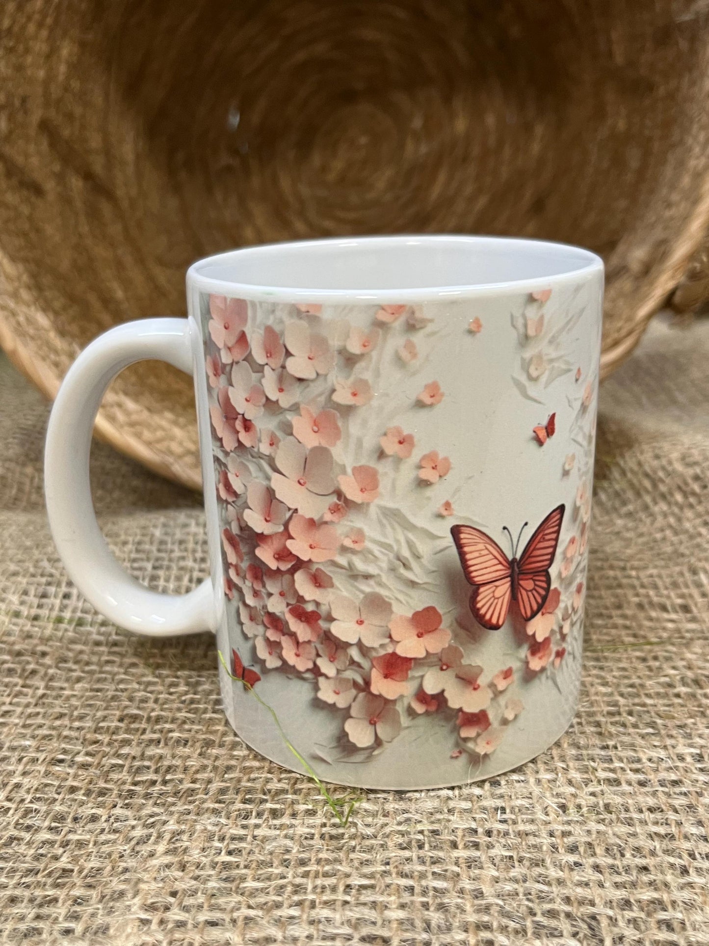 Tazza -Mug in ceramica con  Farfalle in 3D rosa