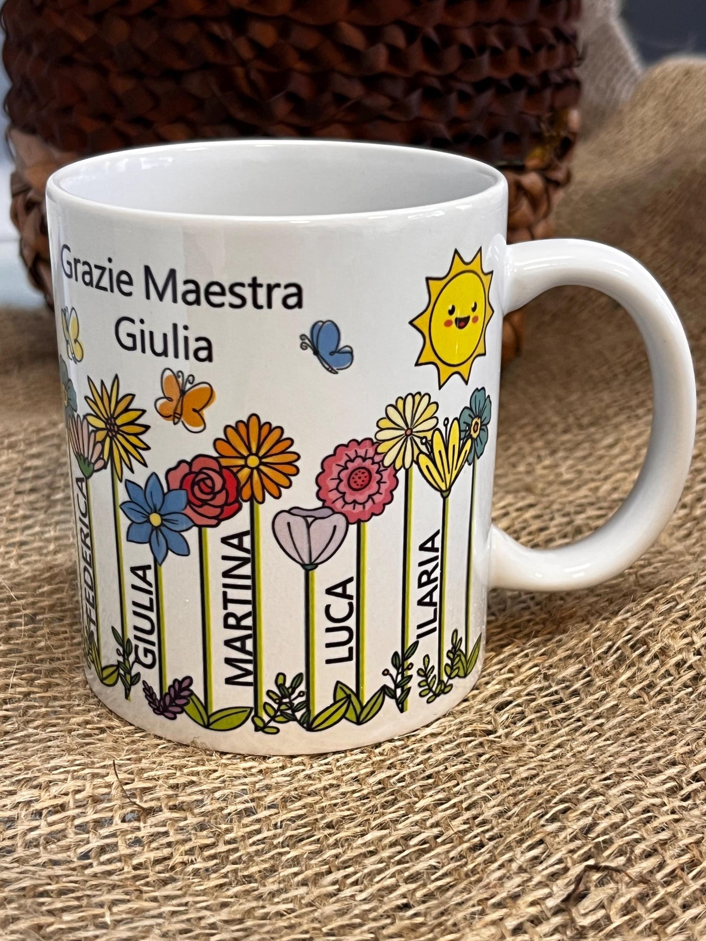 Tazza in ceramica Grazie Maestra da parte degli alunni-Tazza personalizzata con nome di alunni e Maestra