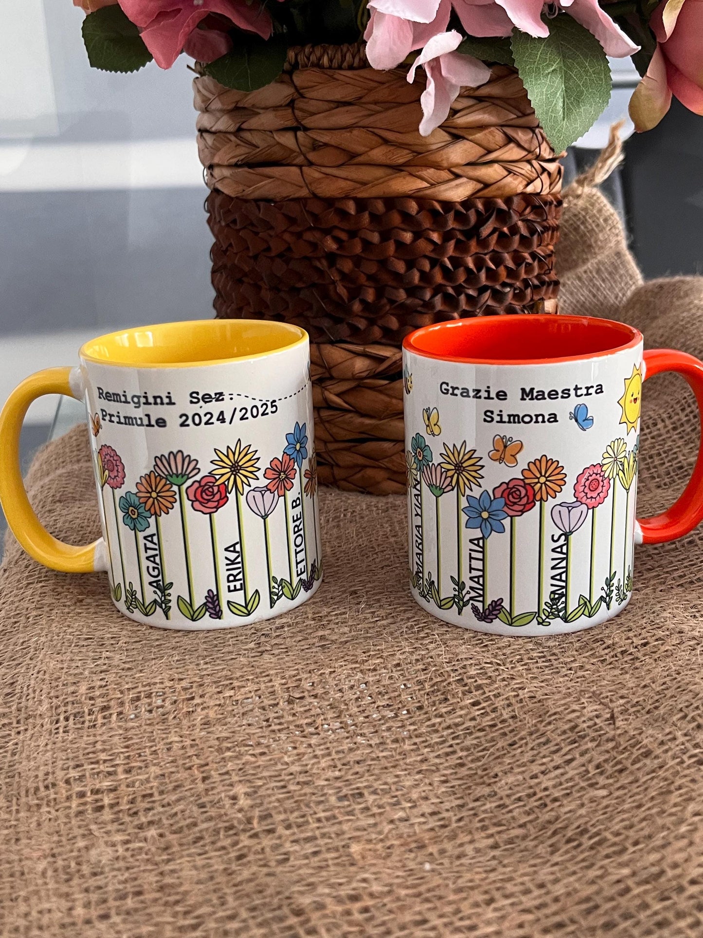 Tazza in ceramica Grazie Maestra da parte degli alunni-Tazza personalizzata con nome di alunni e Maestra