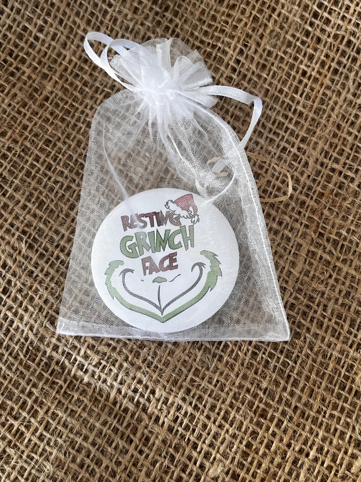 Spilla ,Dispositivo,Badge,Bottone  del Grinch idea regalo per tante occasioni-Grinch
