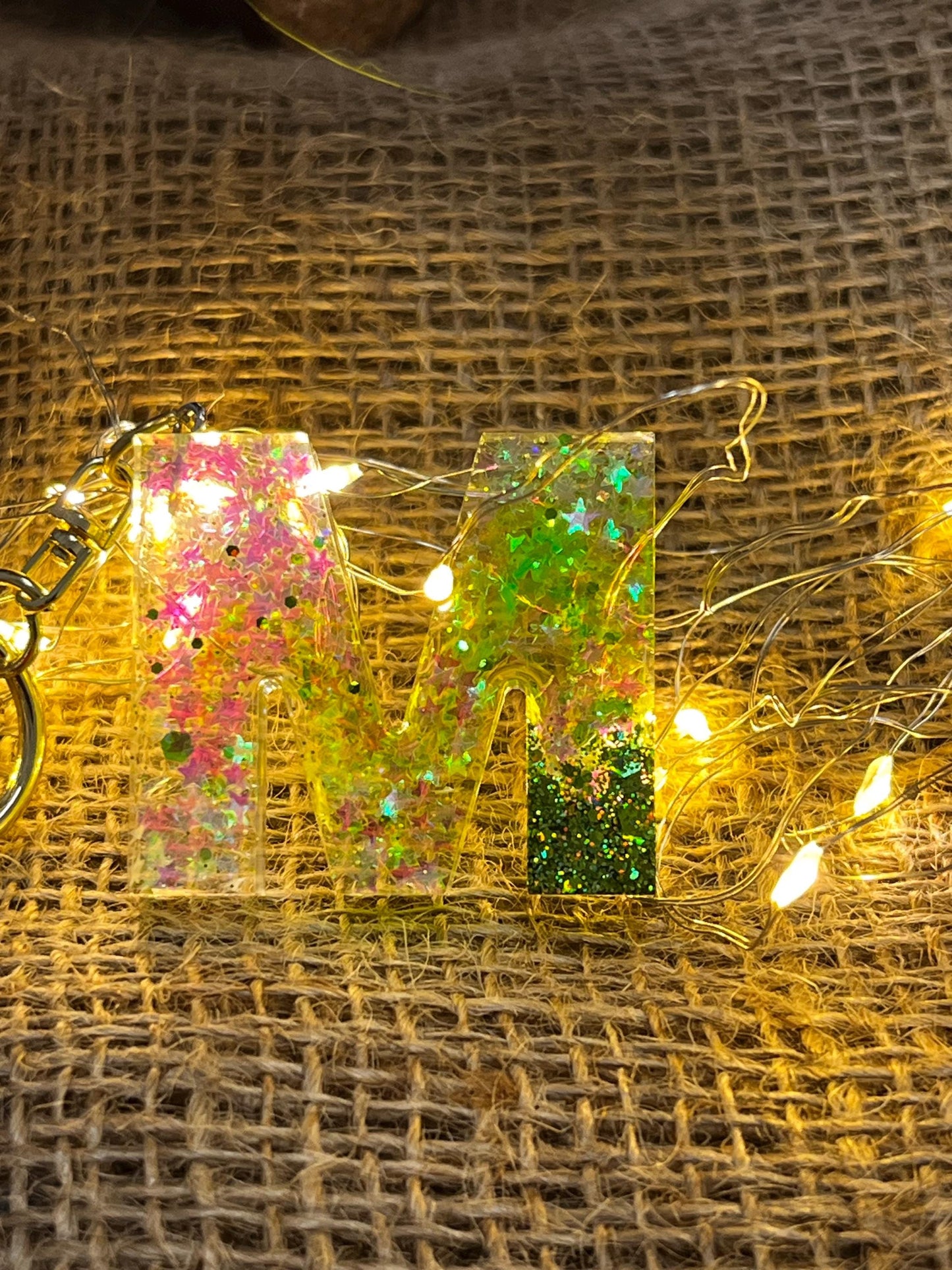 Portachiavi  del Grinch in resina epossidica con lettera dellalfabeto