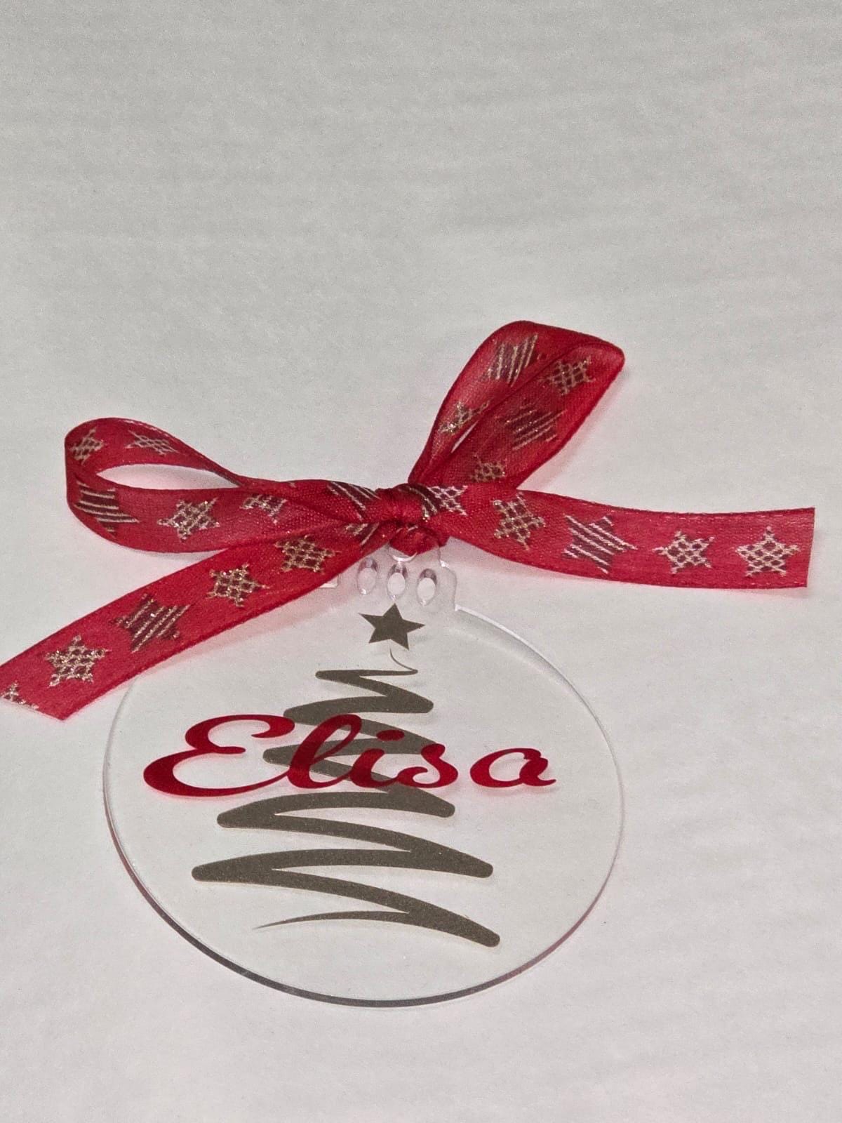 Pallina di Natale personalizzata in acrilico  applicazioni  in Vinile e Nome