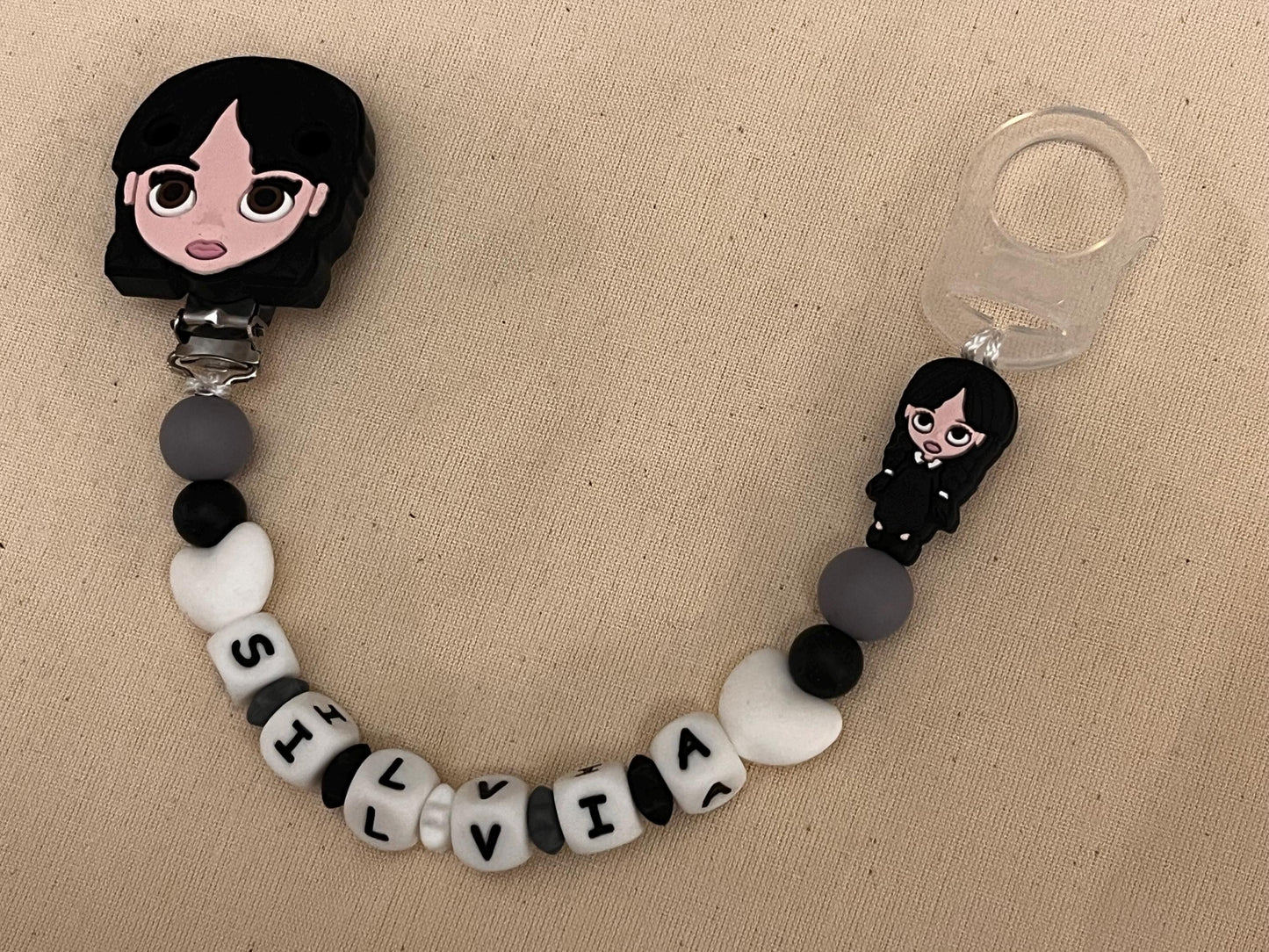 Catenella Portaciuccio con Marcoledi -Famiglia Addams- personalizzata con Nome